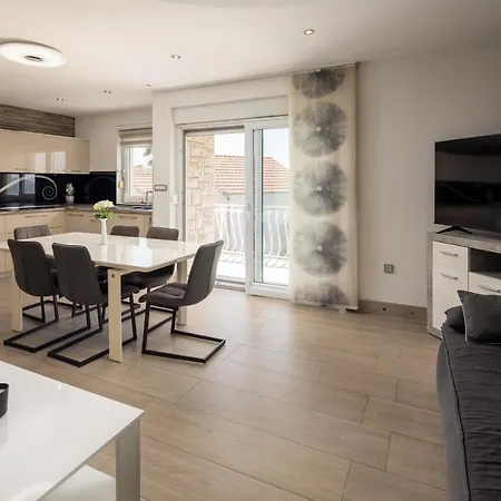 Luxury Apartment Mocca Podstrana Exterior photo